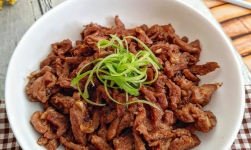 Vietnamese Caramelized Meat Stirfry