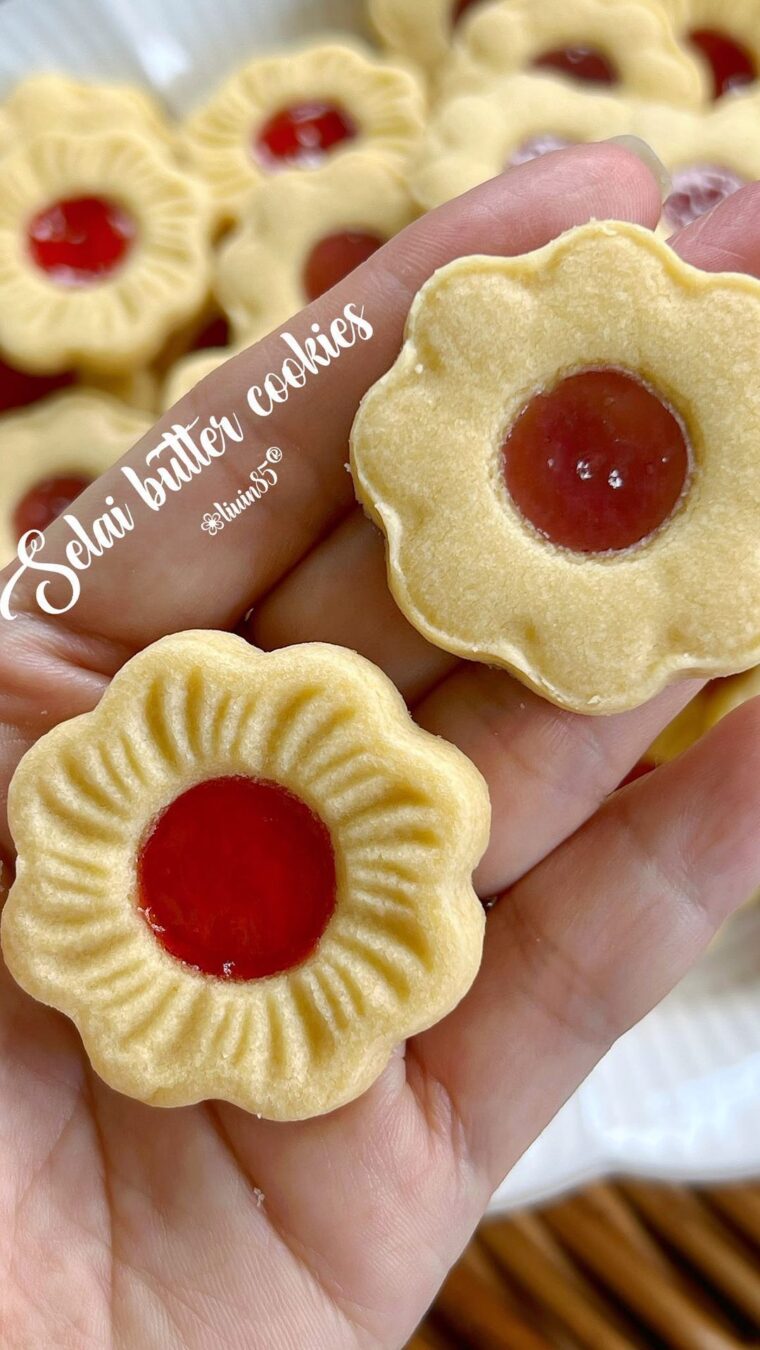 Resep Butter Cookies With Jam Dari liuin85