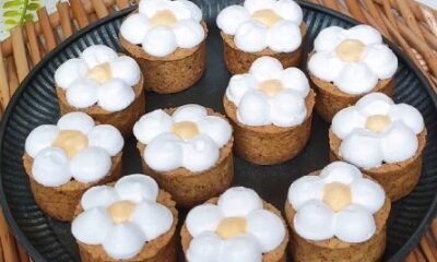 Pie Coffee Custard With Cream