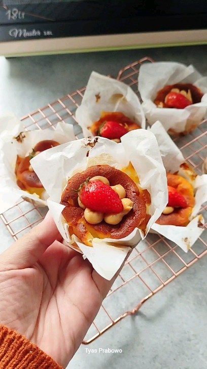 Resep Mini Burnt Cheese Cake Dari tyasprabowo