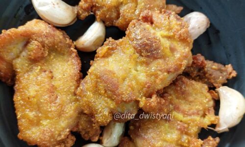Ayam Goreng Kuning Bawang Putih