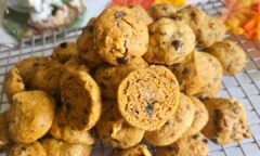 Resep Less Crunchy Choco Chips Cookies Dari plasa.cake