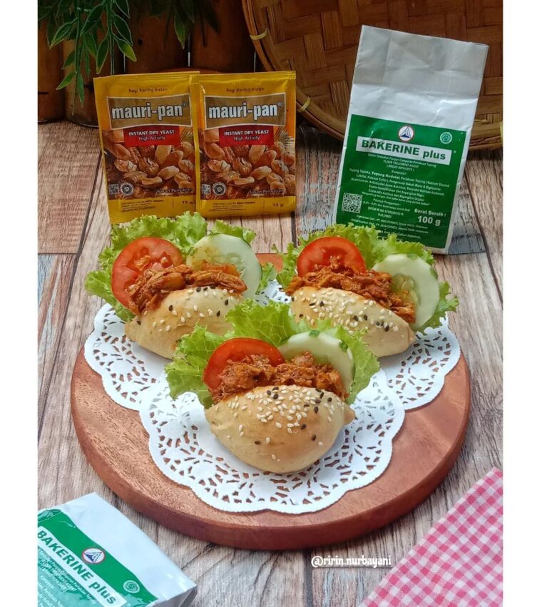 Resep Roti Bun Wijen Ayam Suwir Gulai Padang Dari ririn.nurbayani
