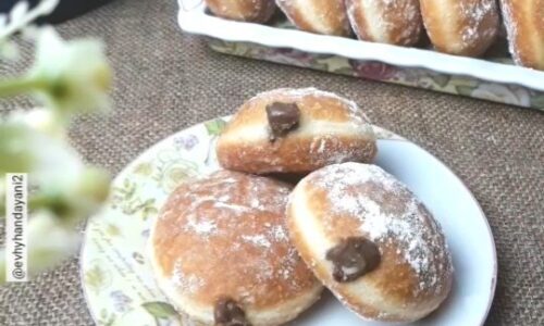 Bomboloni Isi Krim Custard Coklat