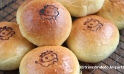 Sweet Bread (Butter Roll)