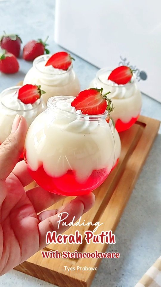 Resep Pudding Merah Putih Dari tyasprabowo