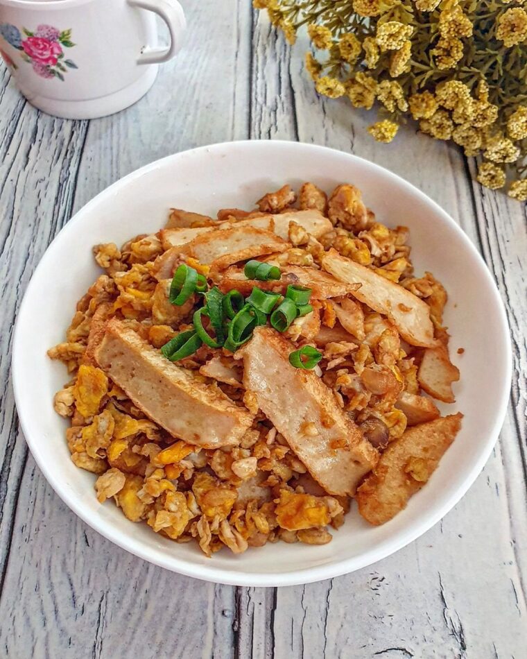 Resep Stirfry Fish Cake With Eggs Dari yscooking