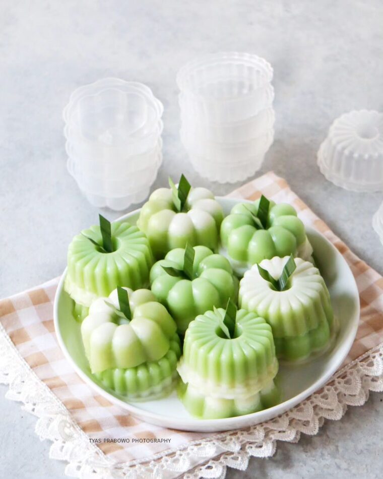 Resep Talam Pandan Dari tyasprabowo