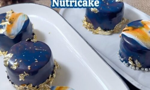 Galaxy Mirror Cake - Kue dari Coklat