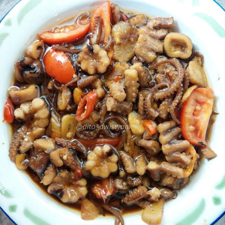 Resep Gurita Masak Kecap Dari dita_dwistyani