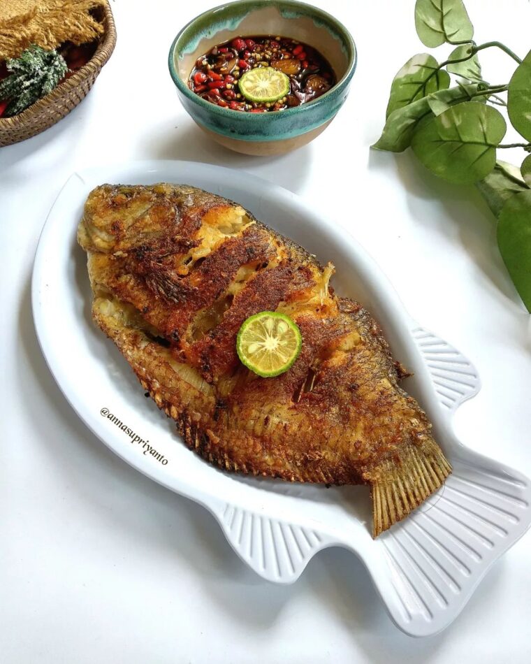 Resep Ikan Gurame Goreng Ketumbar Dari annasupriyanto