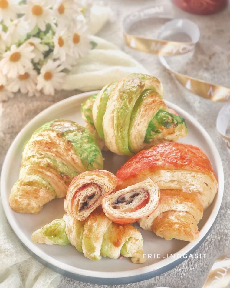 Resep Bicolor Croissant Dari friel_sit