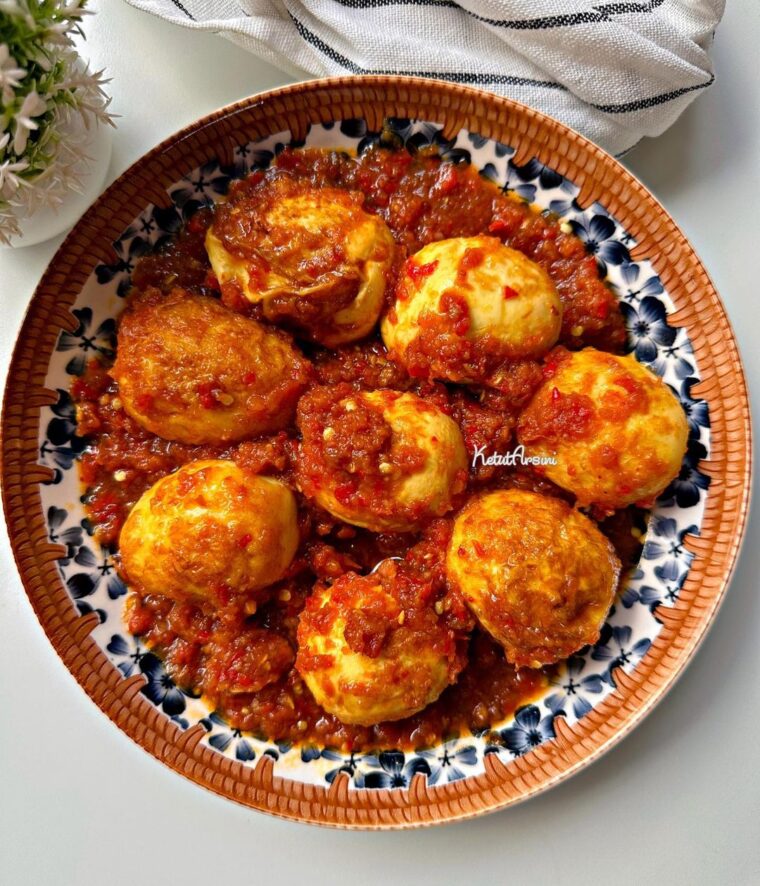 Resep Telur Bumbu Merah Dari ketutarsini