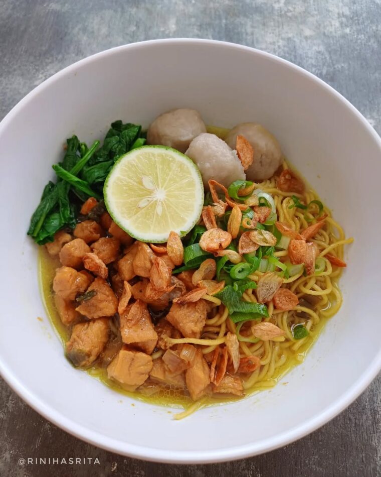 Resep Mie Ayam Rumahan Dari rinihasrita